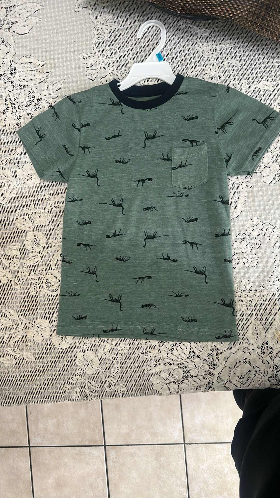Boys T-shirt Size 8
