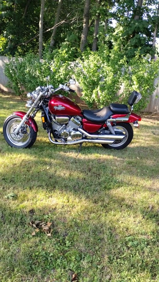 1998 Honda Vf750c