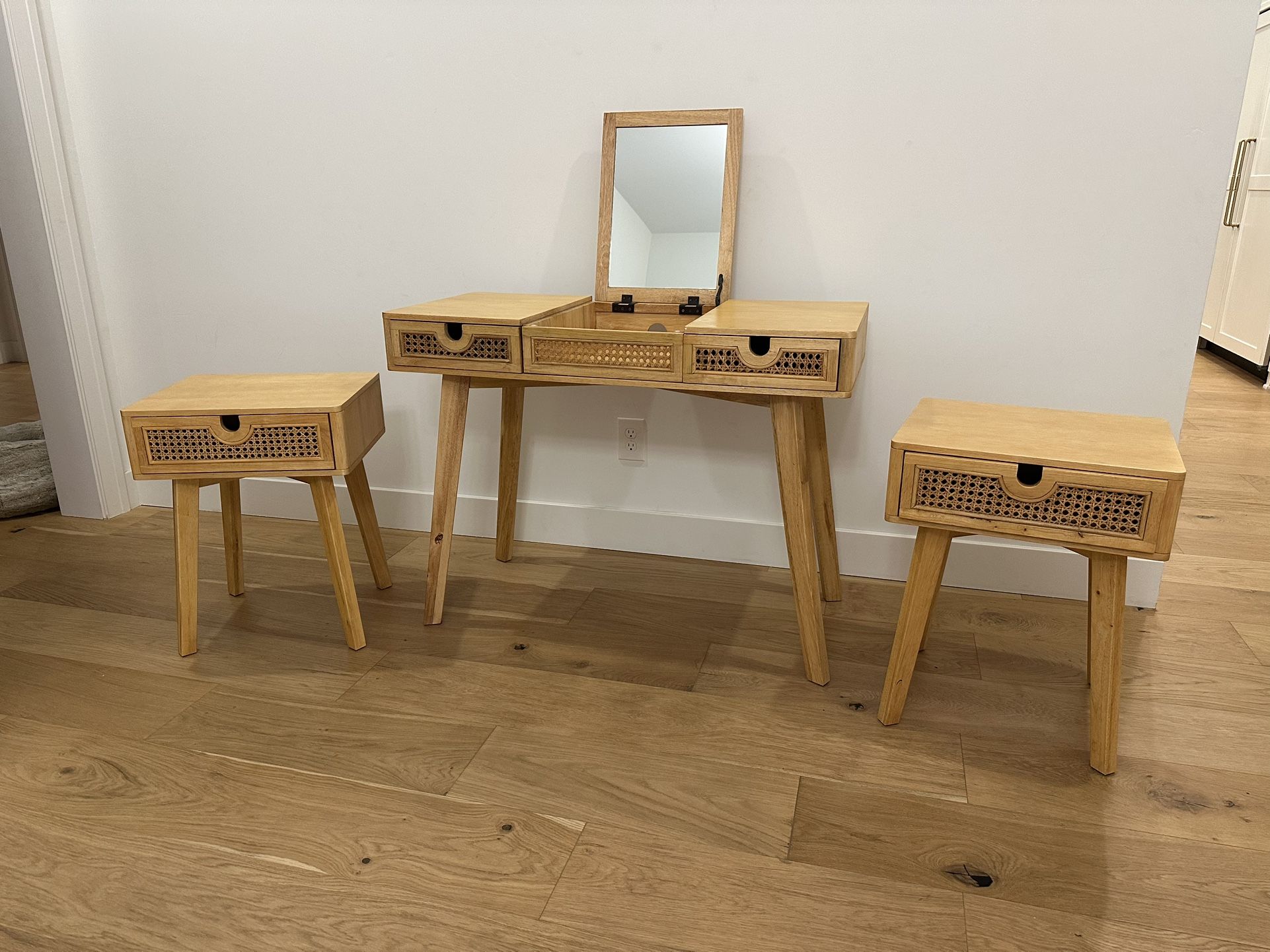 Marte Boho Chic Vanity and Nightstands