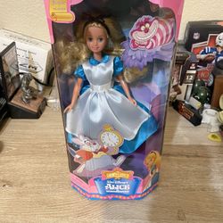Walt Disney Alice In Wonderland Barbie 1998 Never Opened 