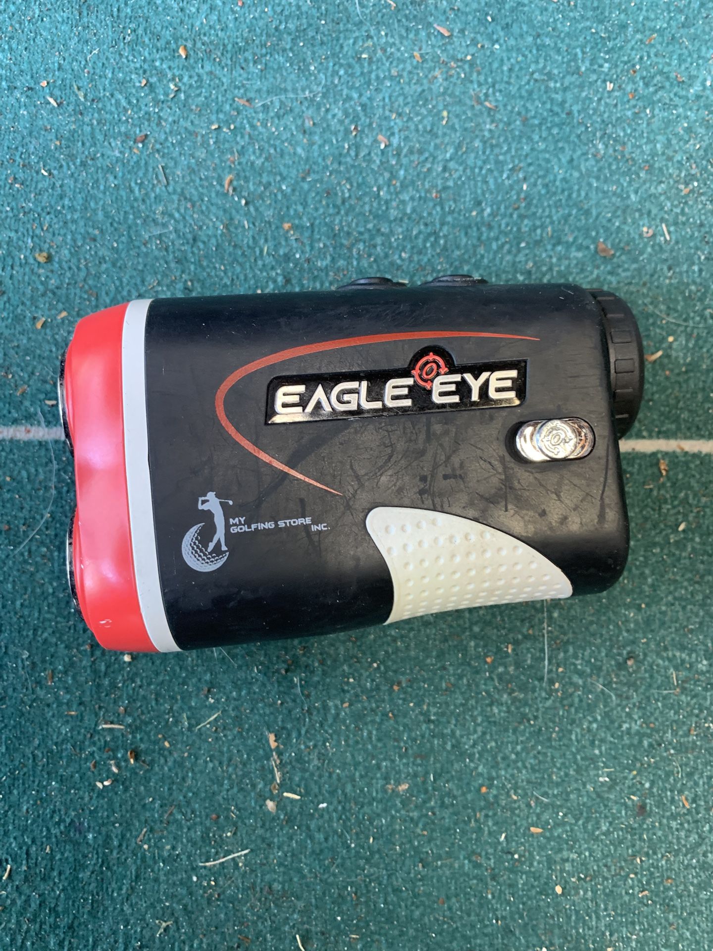 Eagle eye golf rangefinder with slope by: My golfing store inc. Good working condition