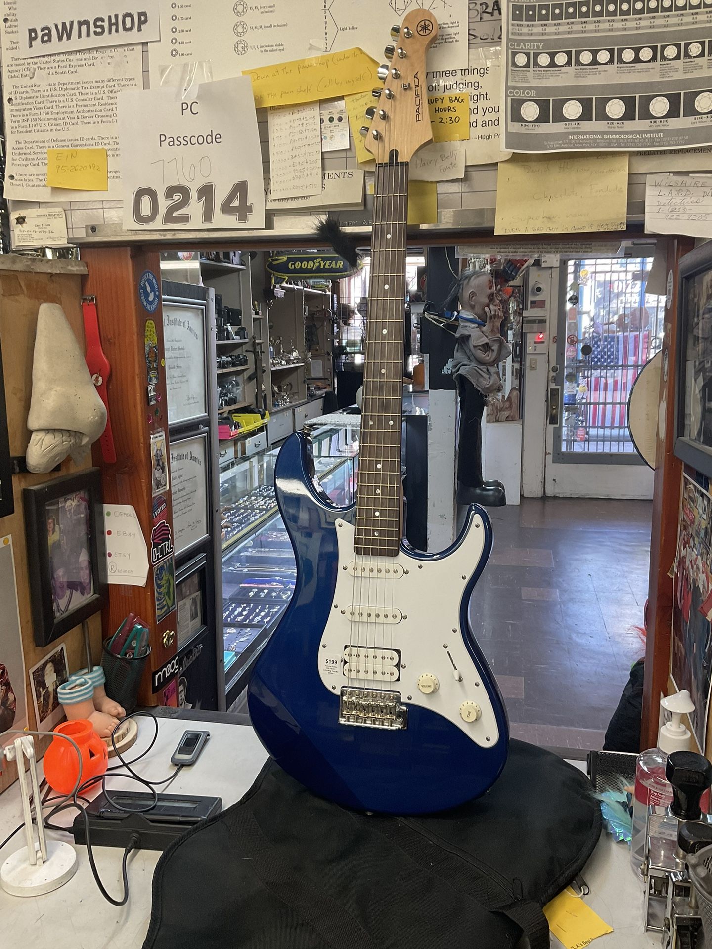 Yamaha Pacifica HSS PAC012 Electric Guitar