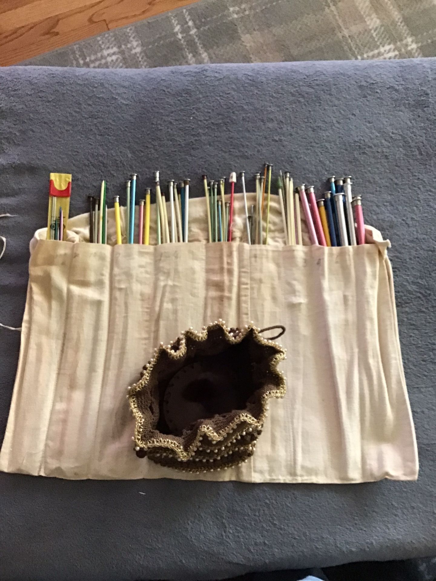 Knitting Needles (Medal) With Purse 