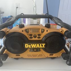 Dewalt Radio/ Battery Charger