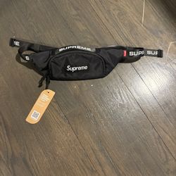 Supreme small waist bag