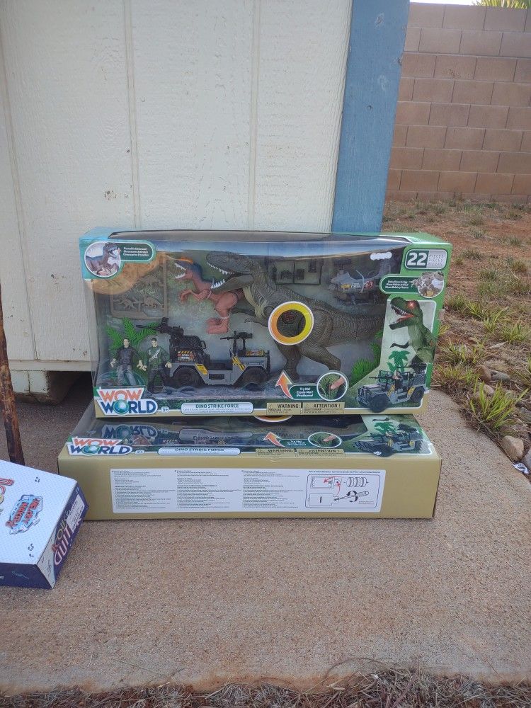 Dino Strike Force Toy Set