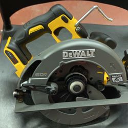 DEWALT FLEXVOLT 60-Volt MAX Cordless Brushless 7-1/4 in. Circular Saw with Brake (Tool-Only)