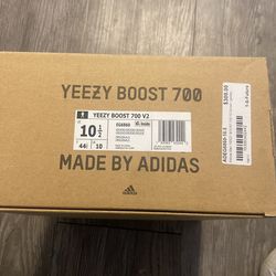 Yeezy 700v2 Geode