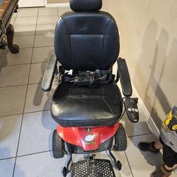 Mobility Wheelchair/scooter 