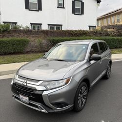 2019 Mitsubishi Outlander