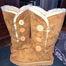 Ugg Bailey Button Triplets Chestnut Boots