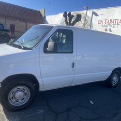 2005 Ford Econoline