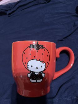 Hello Kitty Strawberry Mug