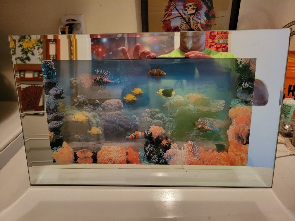 Vintage Motion Light Mirror Fish Aquarium
