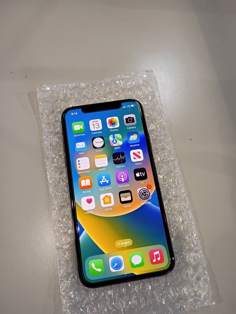 IPHONE X 64GB FACTORY UNLOCKED BATTERY HEATH 100%