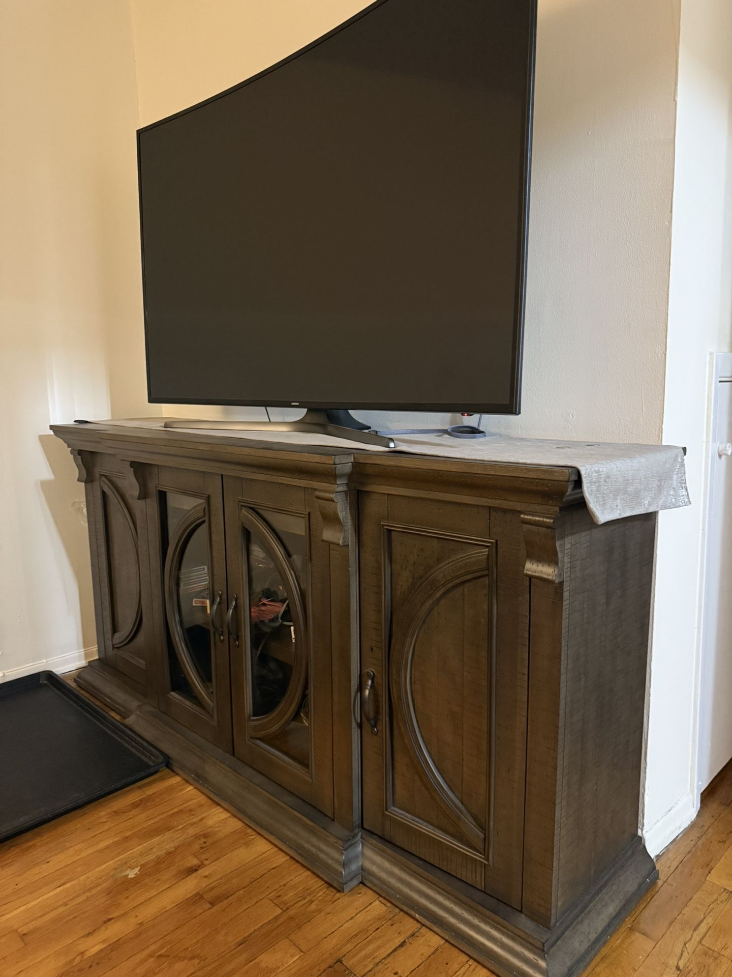 Solid Wood TV Stand