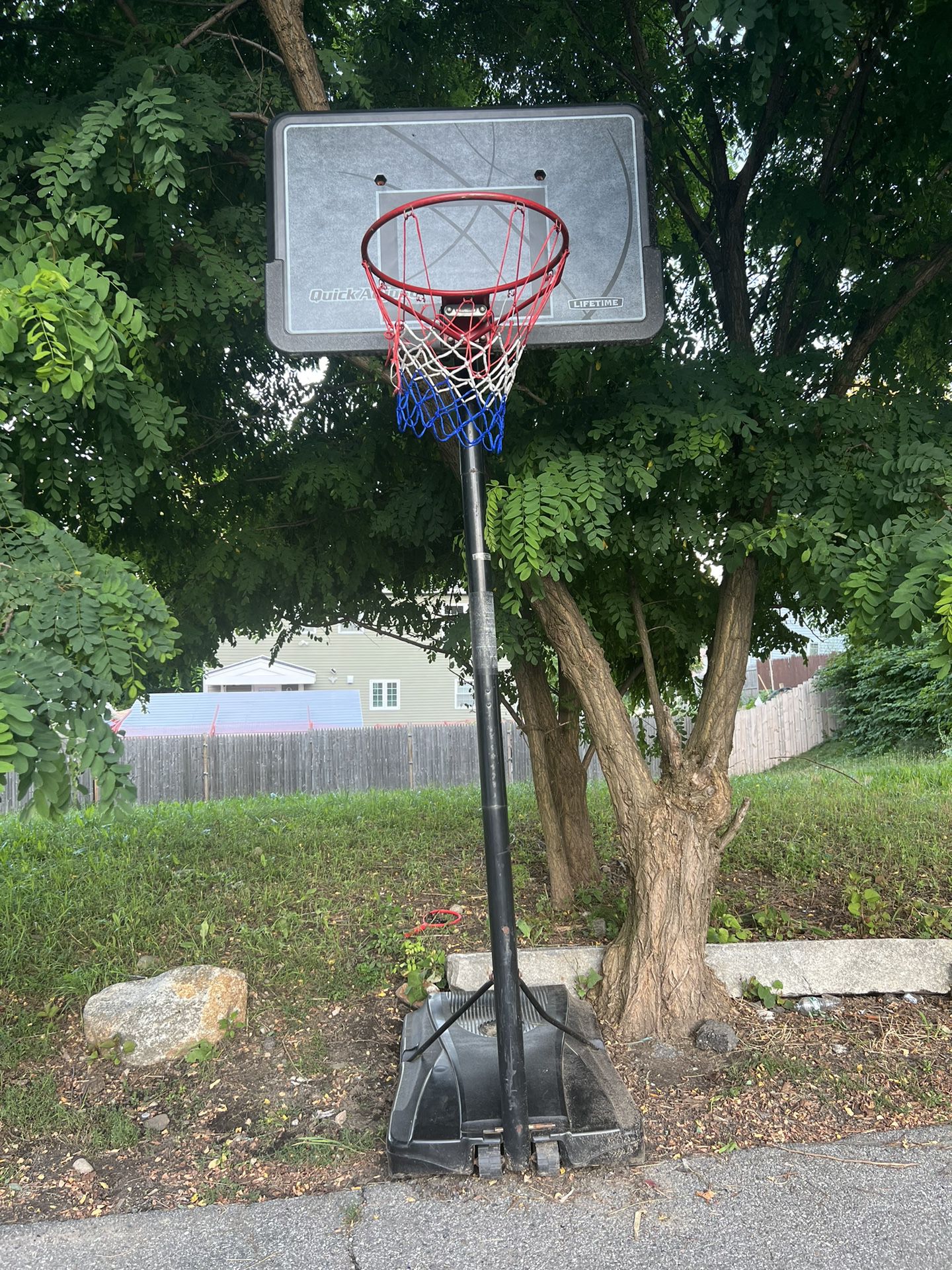 Basketball Hoop 8-10ft Lifetime Warenty