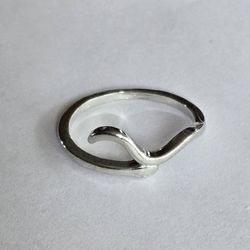 GEOMETRIC STAINLESS STEEL FOREVER WEAR MODERN DECO ACCENT SIZE 6 RING