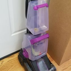 NEW cond BISSEL CARPET CLEANING SOLUTION SYSTEM WITH AMAZING POWER SUCTION  , WORKS EXCELLENT  , IN THE BOX 