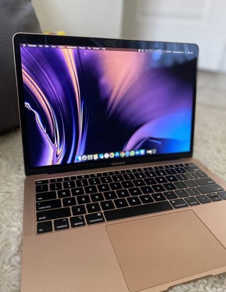Apple Macbook 2018 core i7