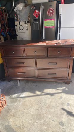 Mirror n dresser brand new