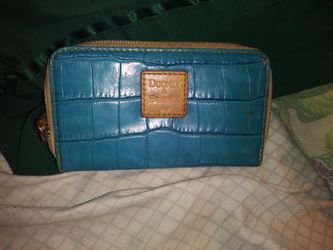Designer "Dooney & Bourke" wallet