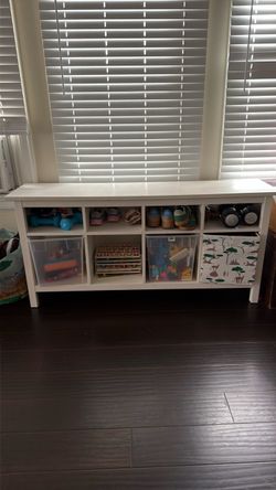 Ikea helms tv console