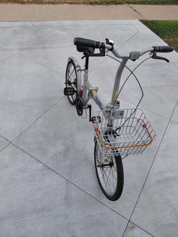 Foldable bicycle
