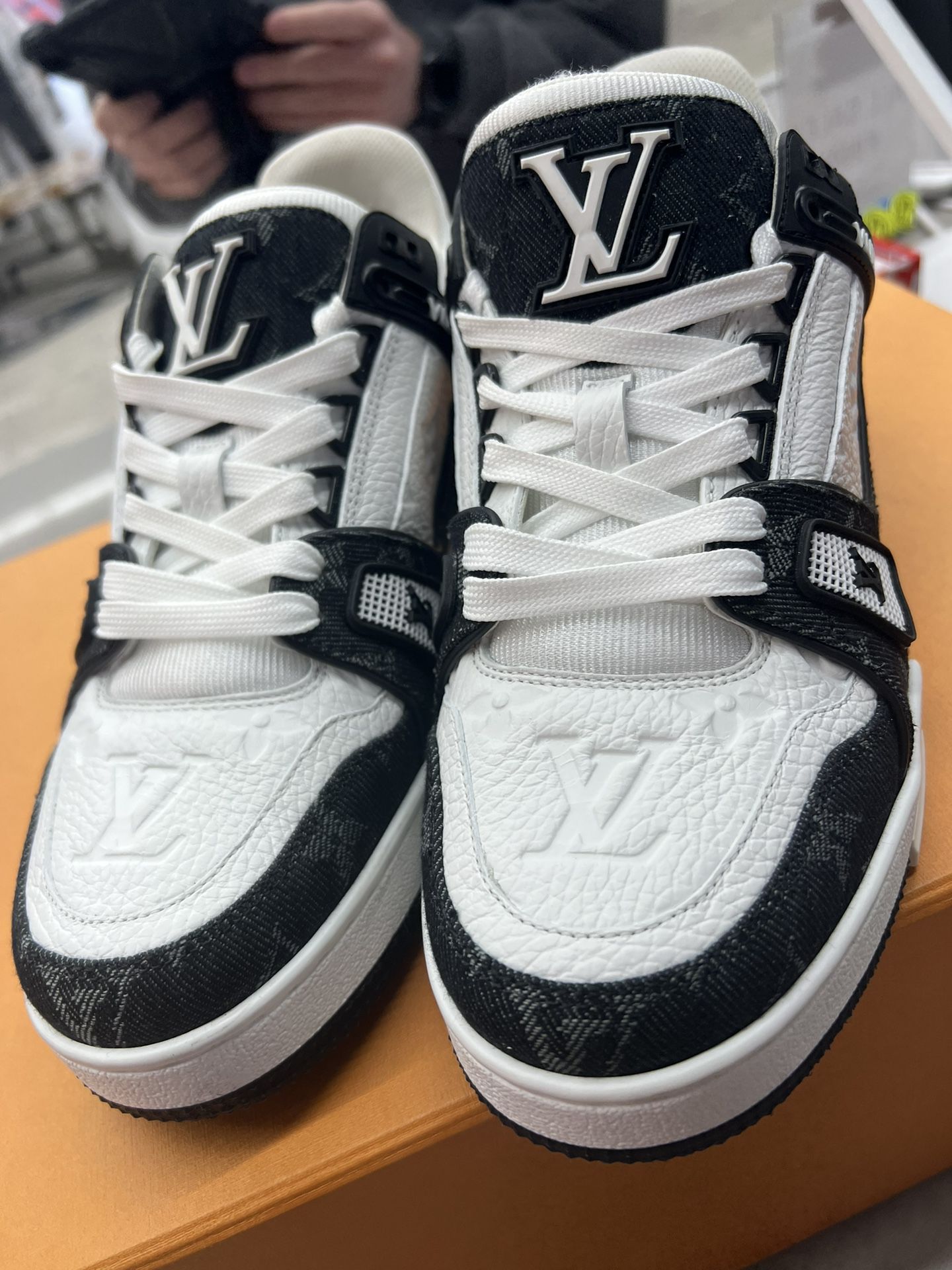 Louis Vuitton LV Trainer Sneaker BLACK. Size 04.0