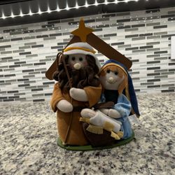 Wood Nativity Scene With Plush Figurines