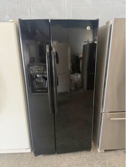 33” BLACK GE FRIDGE REFRIGERATOR NEVERA HELADERA FRIO REFRIGERADOR GOOD CONDITION DELIVERY 🚚 AVAILABLE WARRANTY 100 DAYS 7️⃣8️⃣6️⃣4️⃣2️⃣0️⃣1️⃣3️⃣4️⃣7