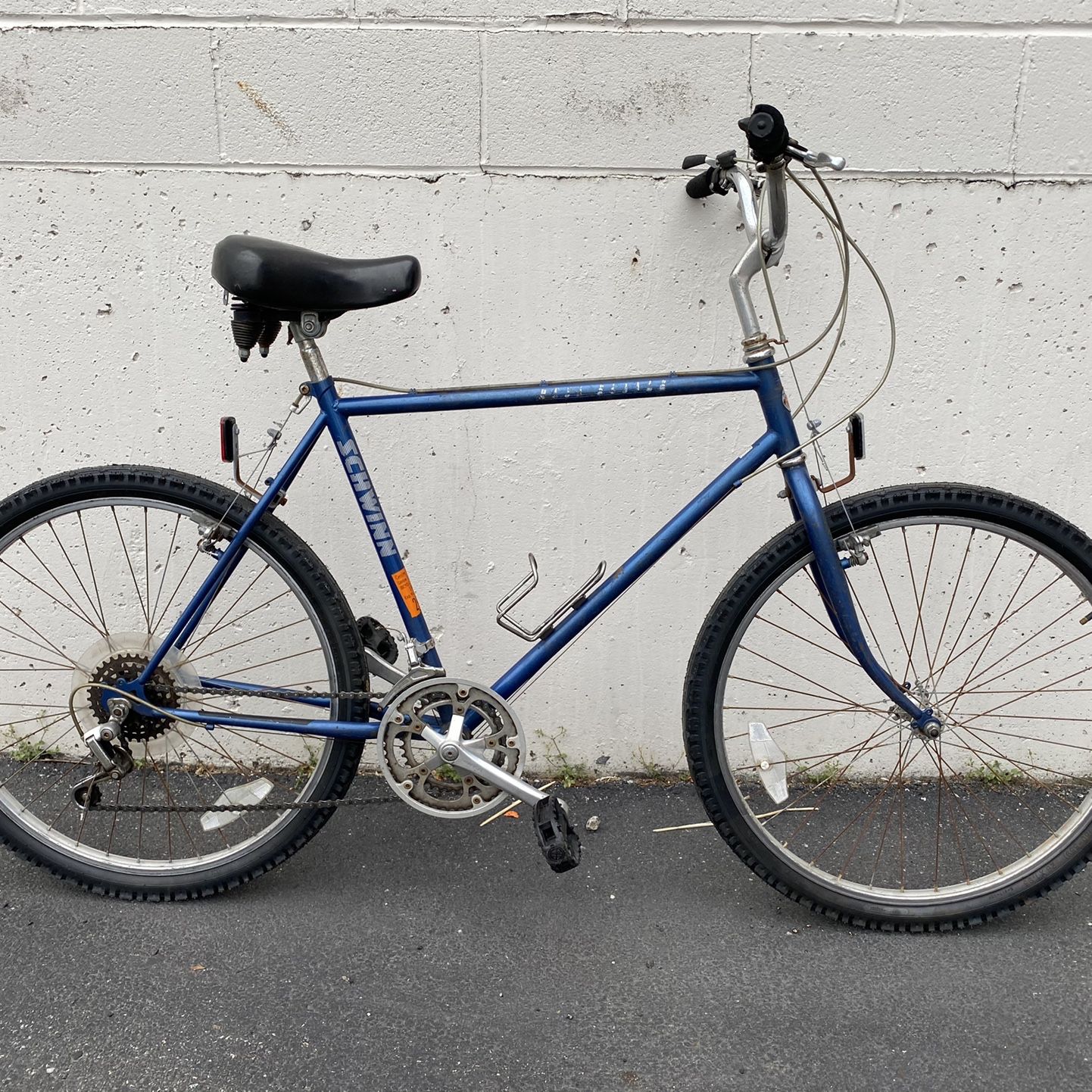 schwinn mesa runner mountain bike