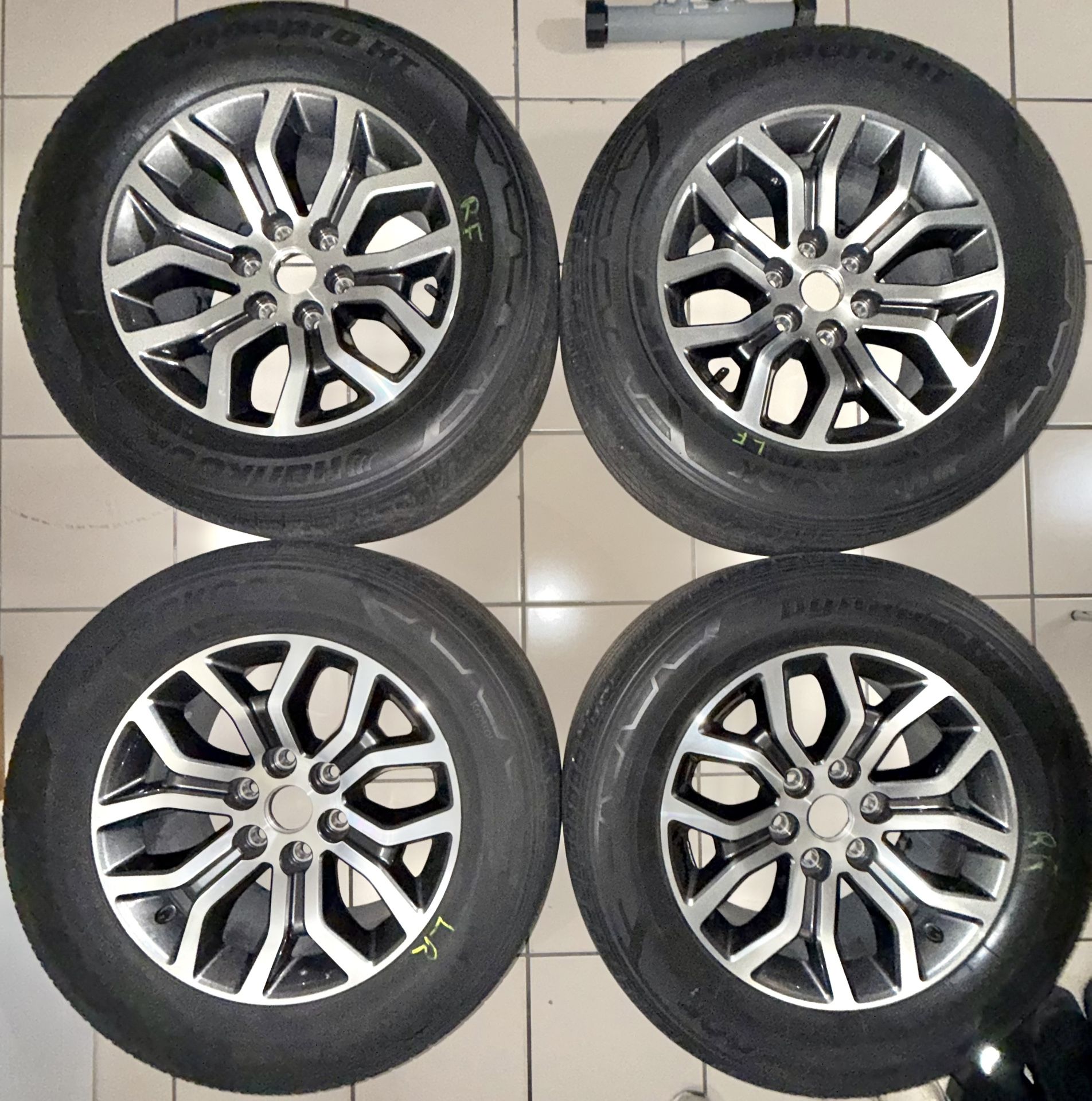 Ford F150 Wheels and tires