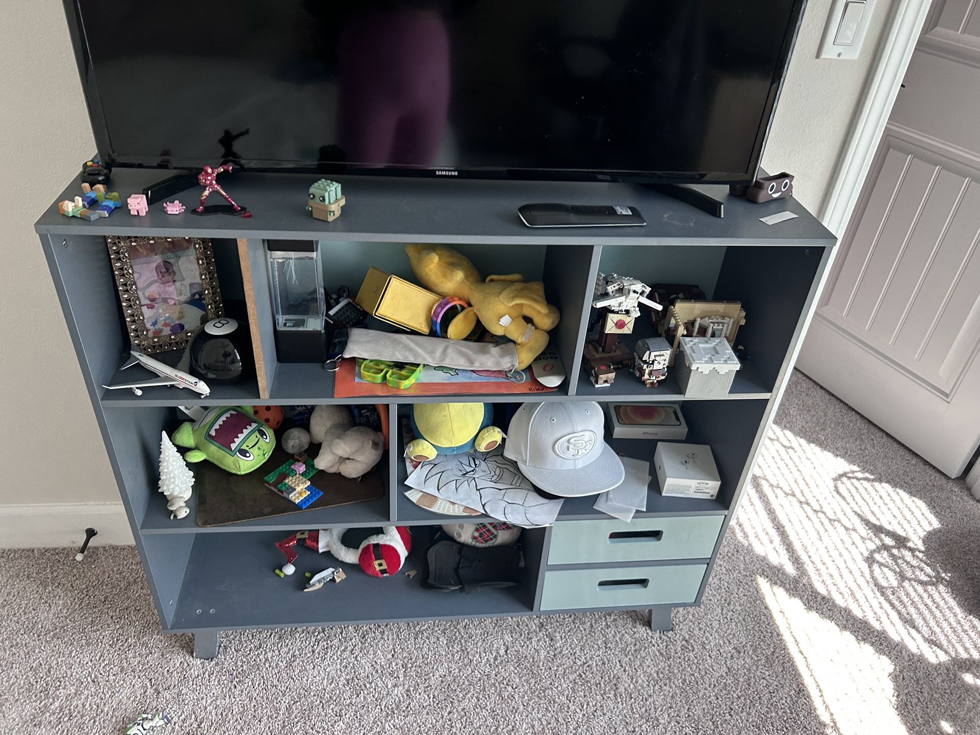 $800 Kids Bookcase Shelf