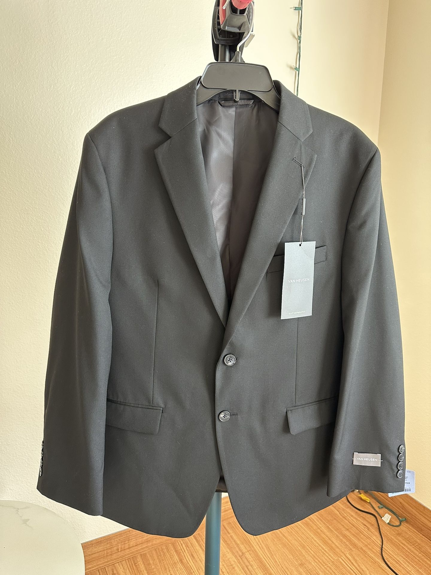 New Van Heusen Men’s Blazer – Size 42S