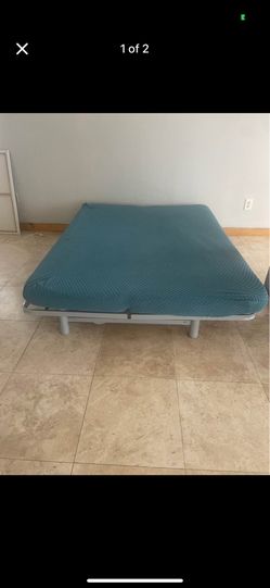 Sturdy. Futtom Bed.