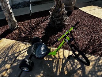 Razor DXT Drift Trike