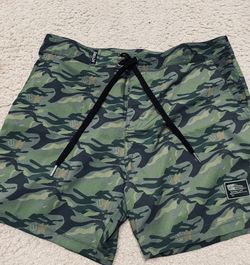 Jungle Camo 4 Way Stretch Board Shorts Size 32