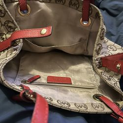Michael Kors Purses And Wallet 