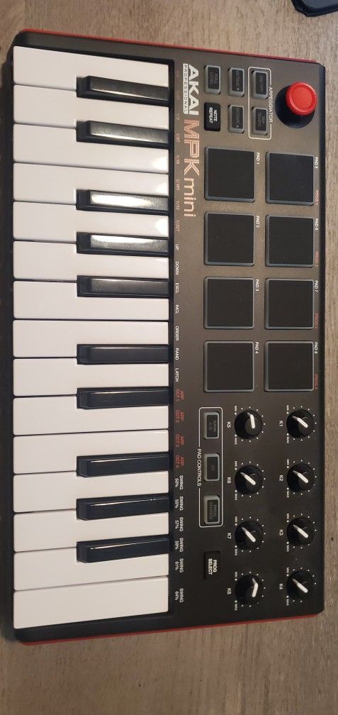 Akai MPK mini