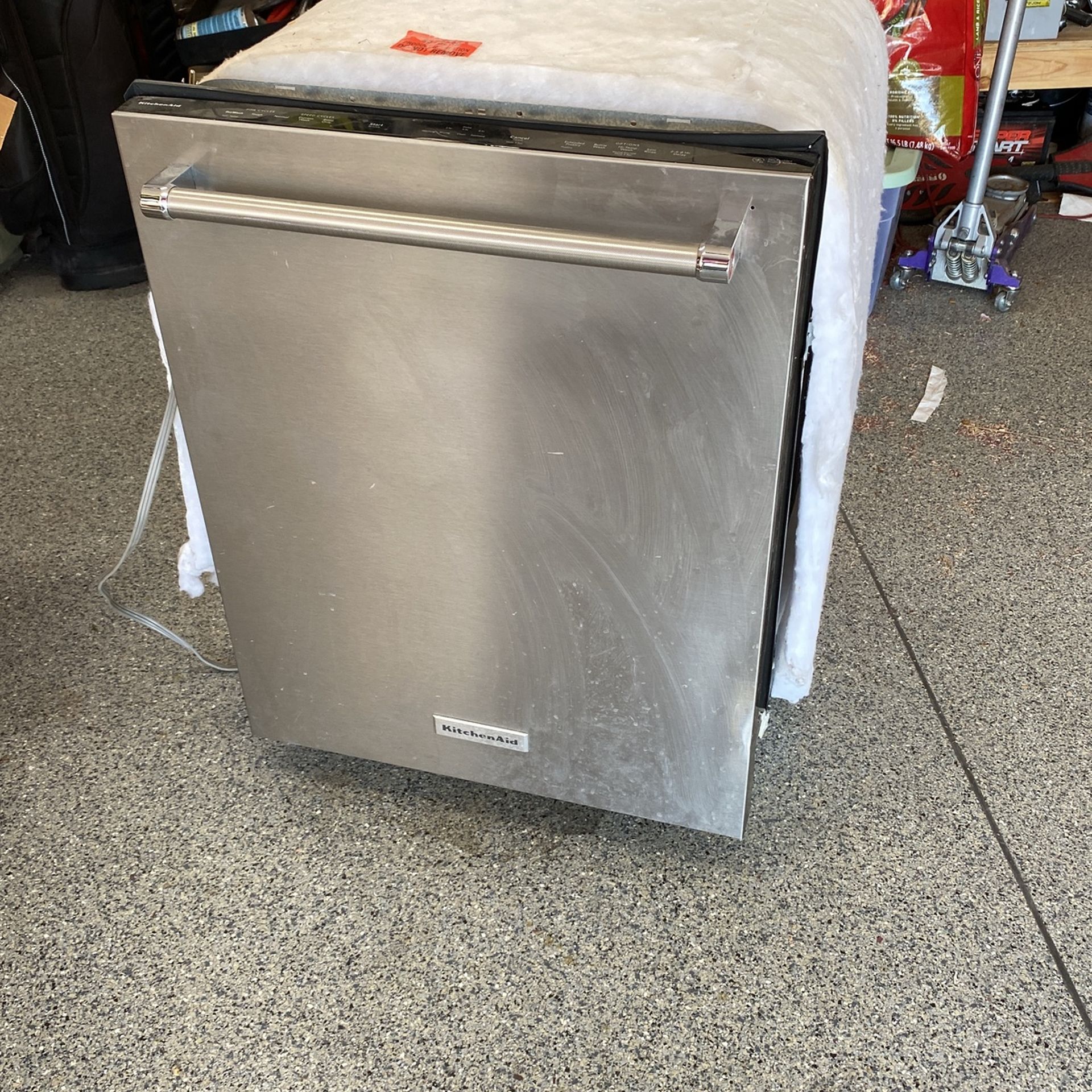 Kitchen aid Dishwasher