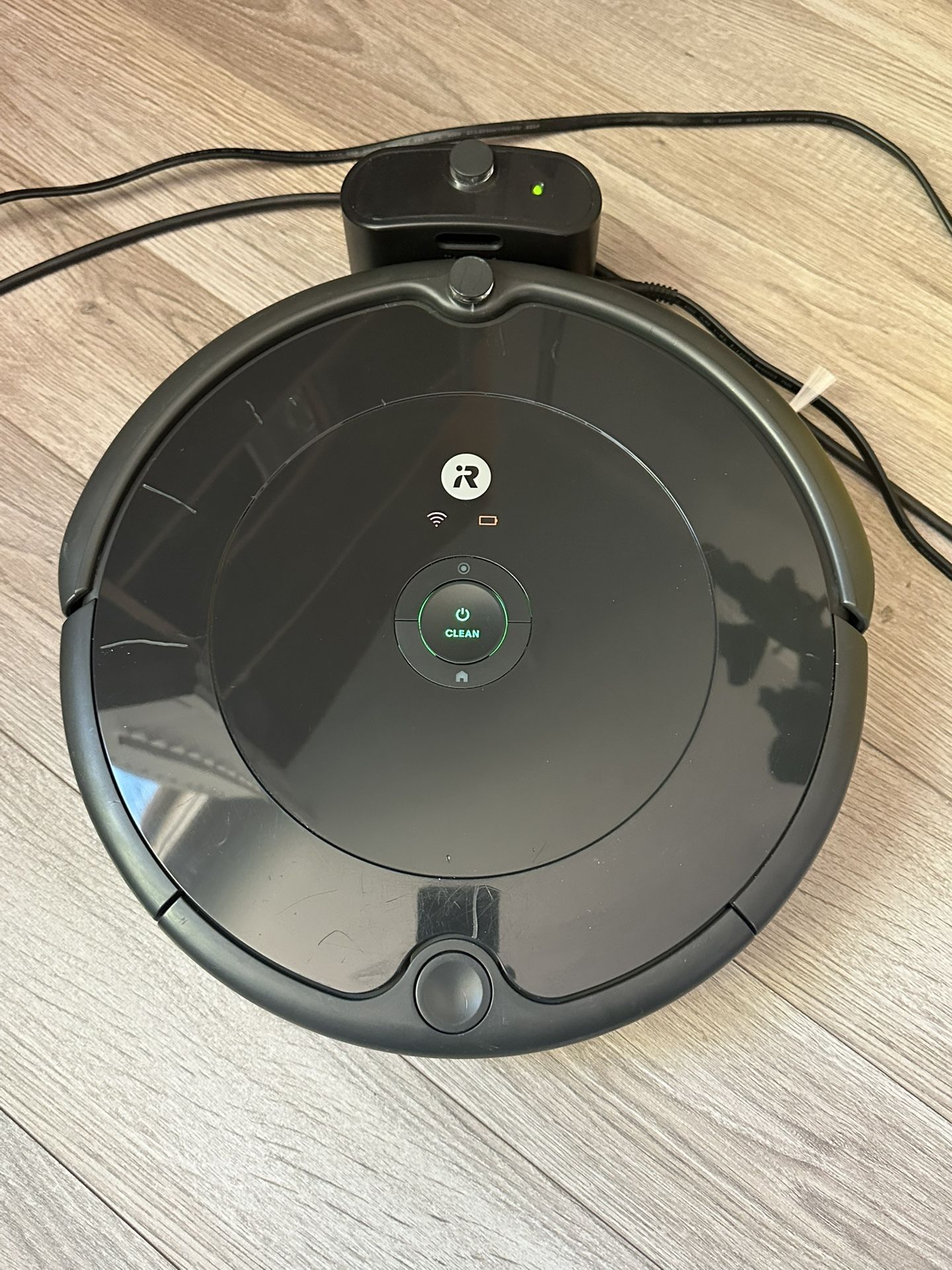 iRobot Roomba 692