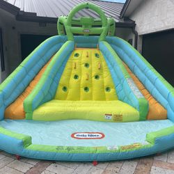 Little Tikes Waterslide Bounce House
