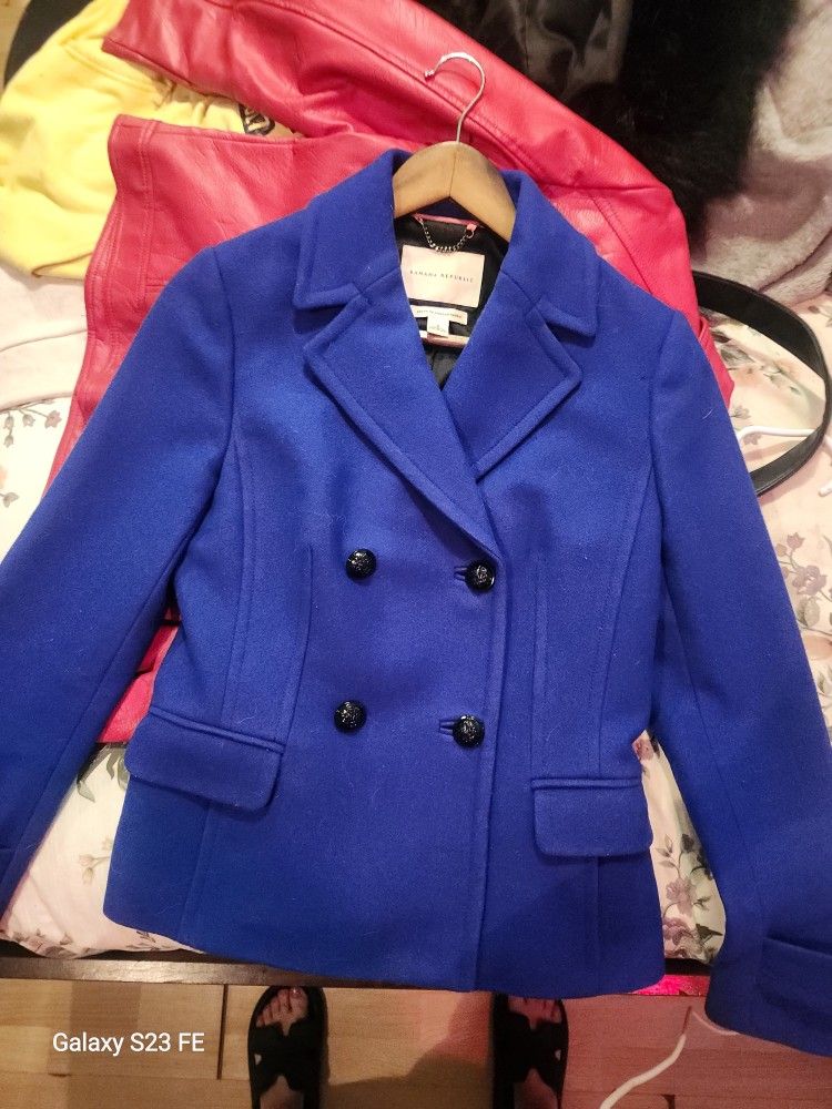 Banana Republic Italian Melton wool-blend peacoat in a cobalt blue color LIKE NEW SIZE S