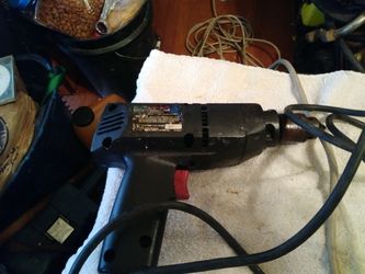 BLACK & DECKER 3/8 Drill