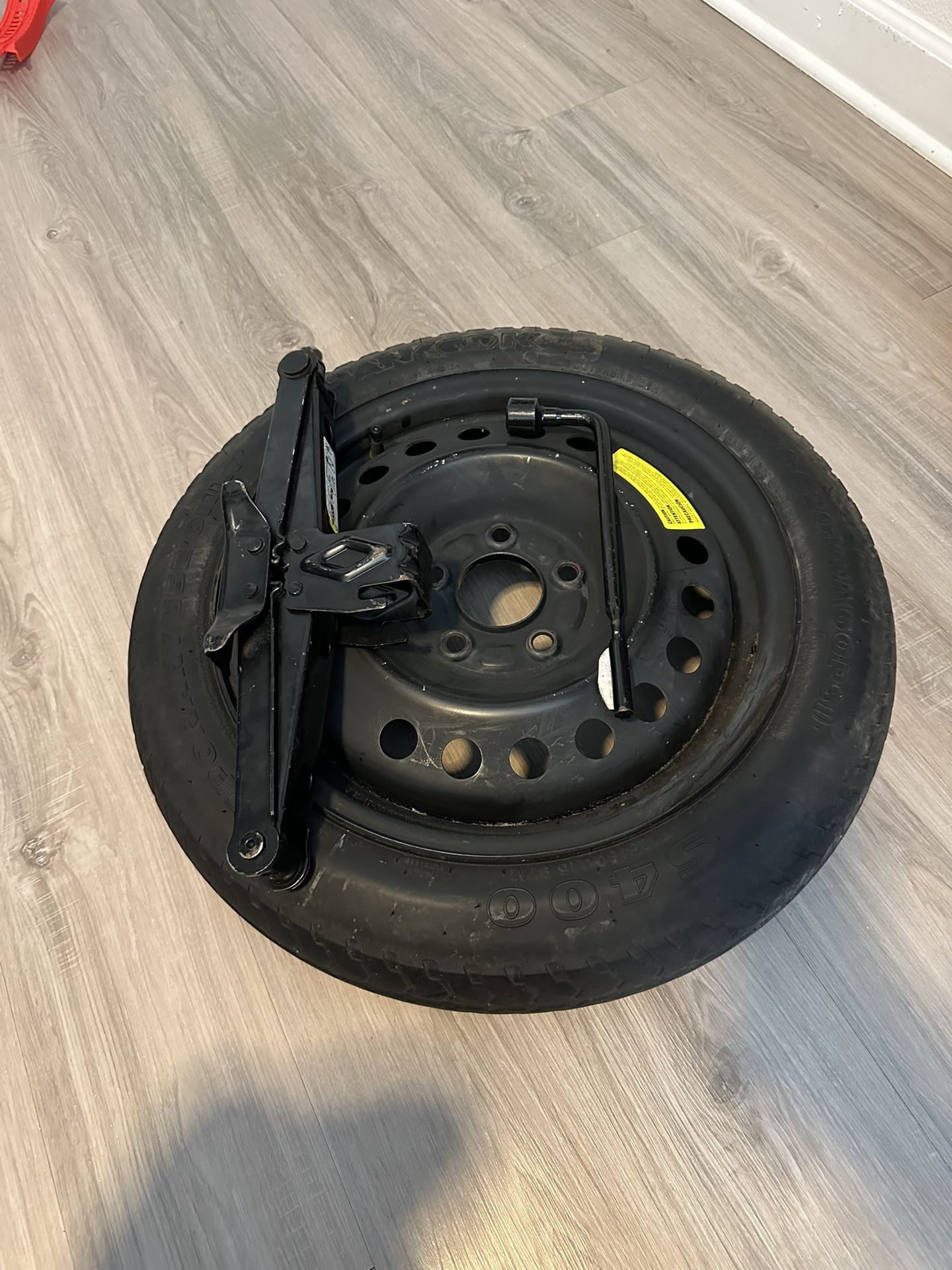 Spare Tire 16” + Jack Kit (Hyundai Sonata 2011-2024)