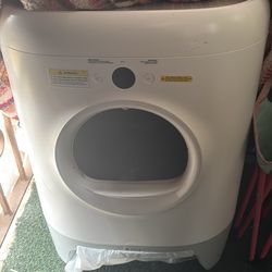 Automatic litter box