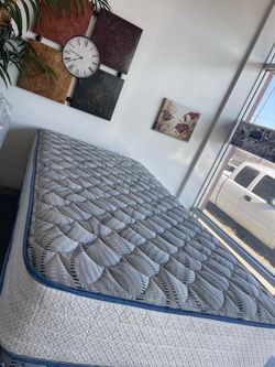 Twin mattress