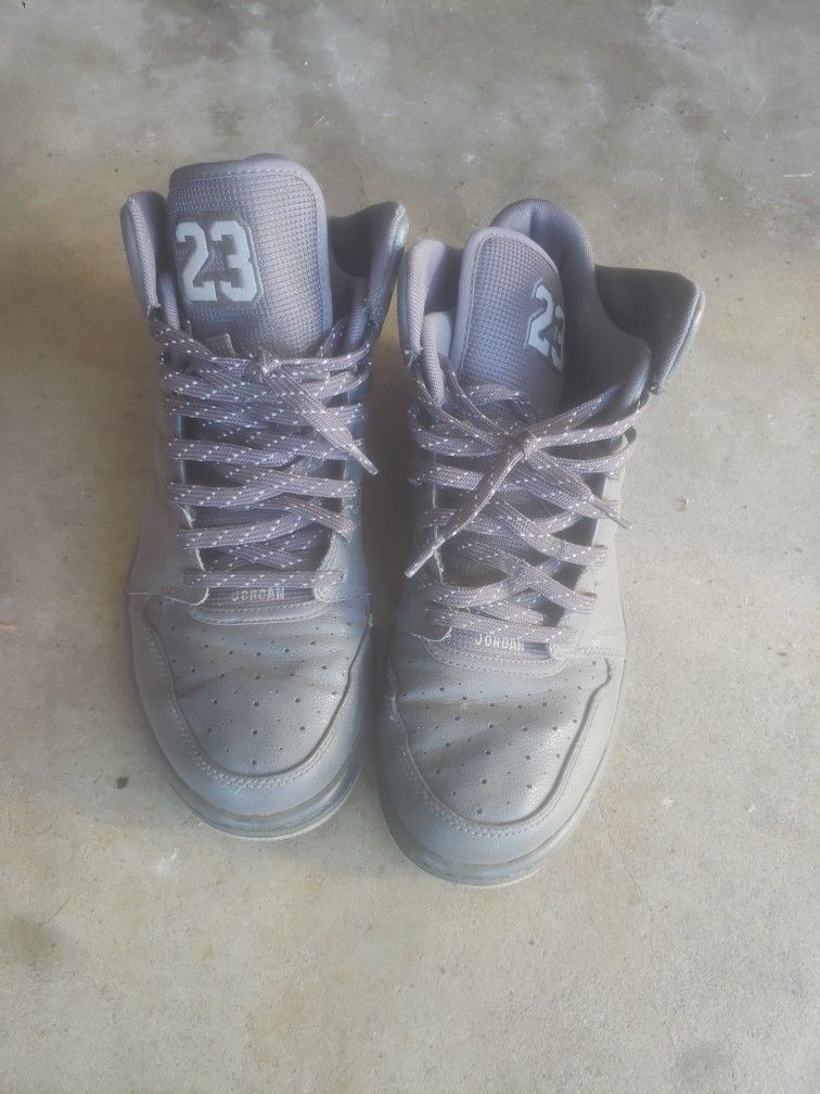 Jordan's Grey Size 9