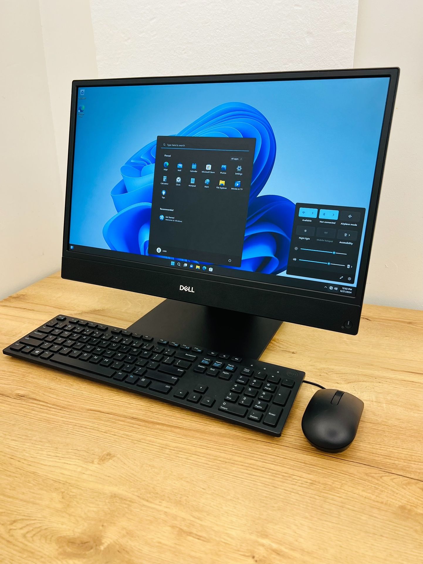 Dell i7 8th Gen 6 Core Full HD PC AIO Desktop / Windows 11 Pro / SSD 500GB / RAM 8GB / WiFi AC / Bluetooth / Keyboard & mice